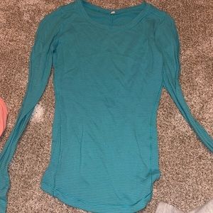 Teal lululemon top